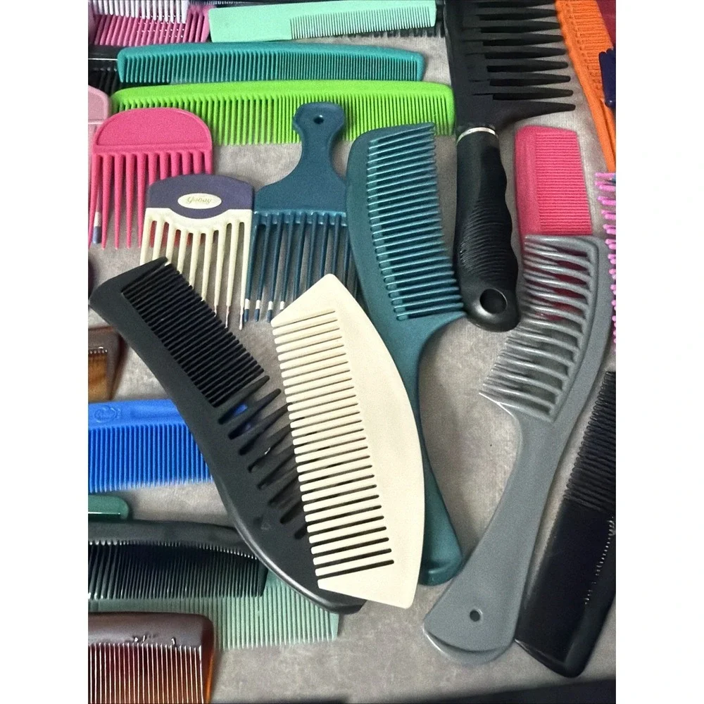 Huge Lot Of Vintage Combs Goody Ace Unbreakable Revlon Conair
